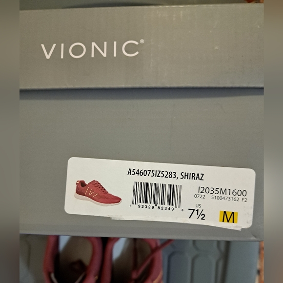 VIONIC SNEAKERS brand new AUDIE COMFORT Walking sneakers COLOR is SHIRAZ 7.5M - Picture 9 of 9